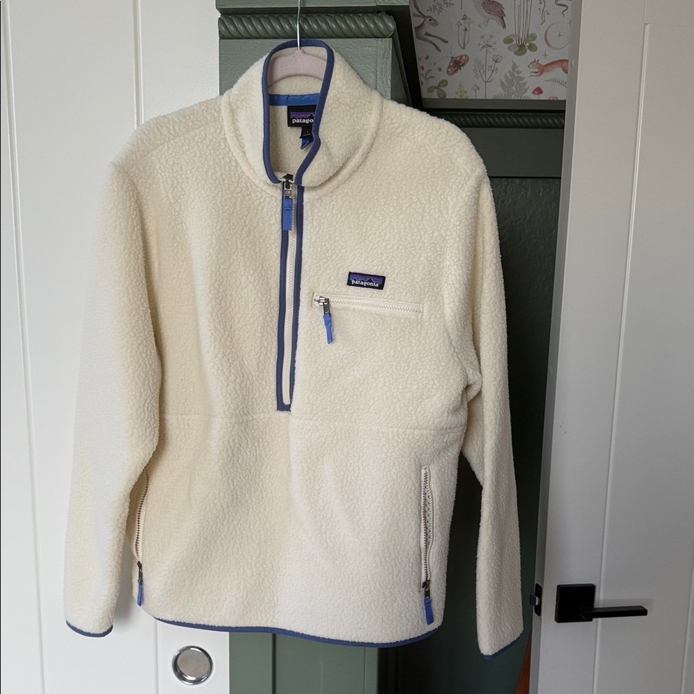Patagonia Women’s Retro Pile Fleece Marsupial Pullover